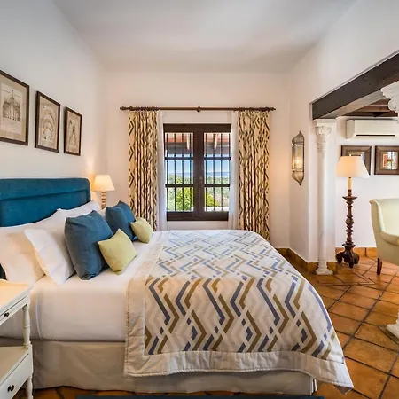 La Bobadilla, A Royal Hideaway 5*