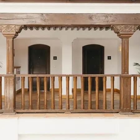 La Bobadilla, A Royal Hideaway