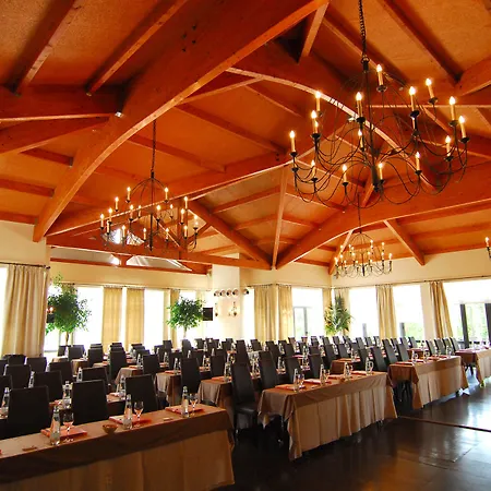 Hotel La Bobadilla, A Royal Hideaway Villanueva de Tapia